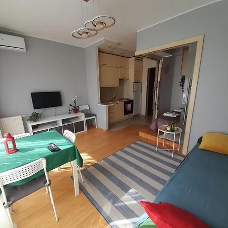 Apartment Glebocka 56 *